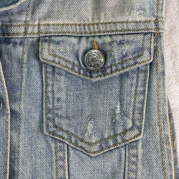 Brandy Melville Jean Vest Button-Up Collared Cotton Light Wash Denim Blue Size S - Picture 5 of 16